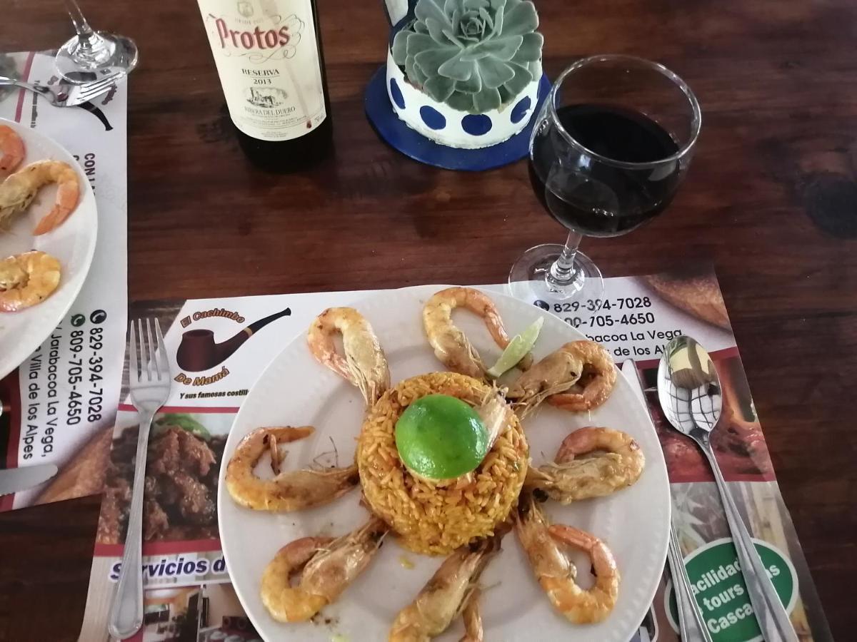 La Famosa Costillas A La Lena Jarabacoa Eksteriør bilde